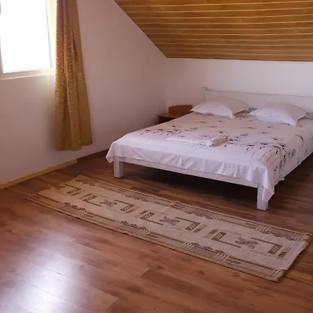 Casa Olga Ap 4camere Mansarda